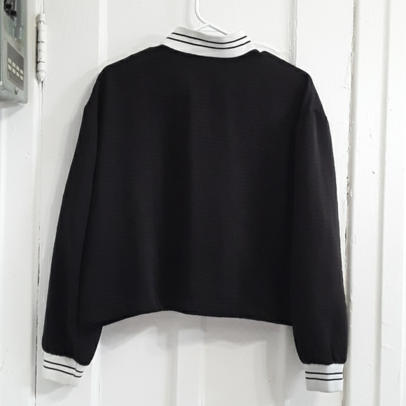 Size L cropped light jacket - Picture 2 of 6